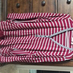 Long sleeve ruffle bottom shirt